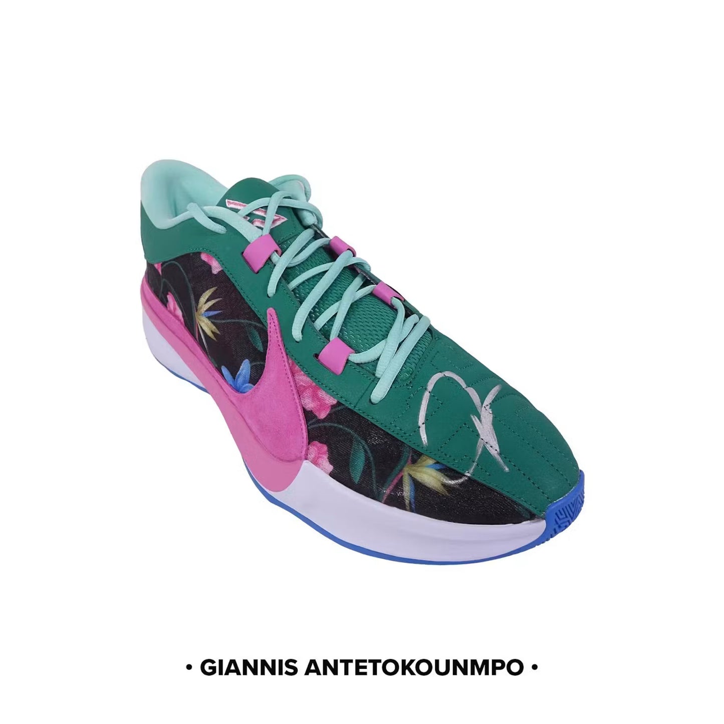 Friday 6/5: 1 Sneaker + 1 Basketball + 1 Jersey LIVE BOX BREAK (Random Team)